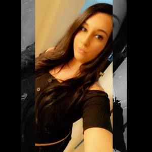 Meet your Posher, Daniella